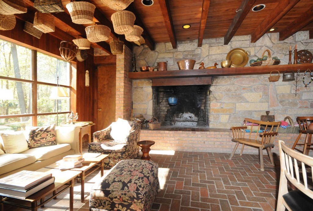 51 Stone Gate Road, Lake Forest Illinois 60045 eBrochure