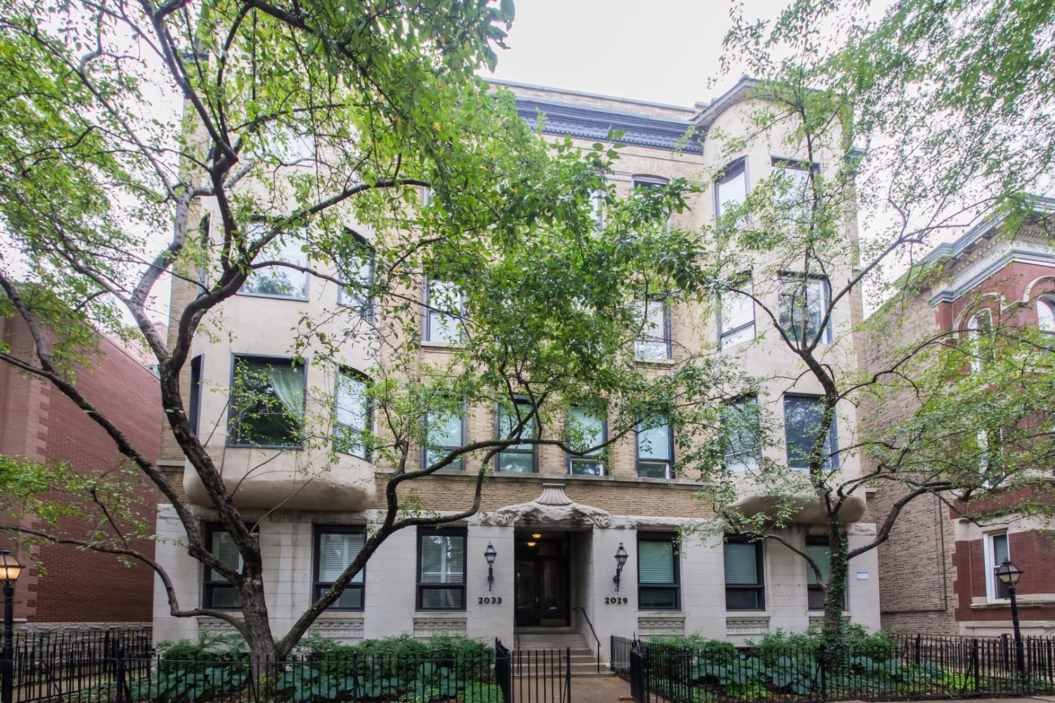 2029 N Racine Ave #2B