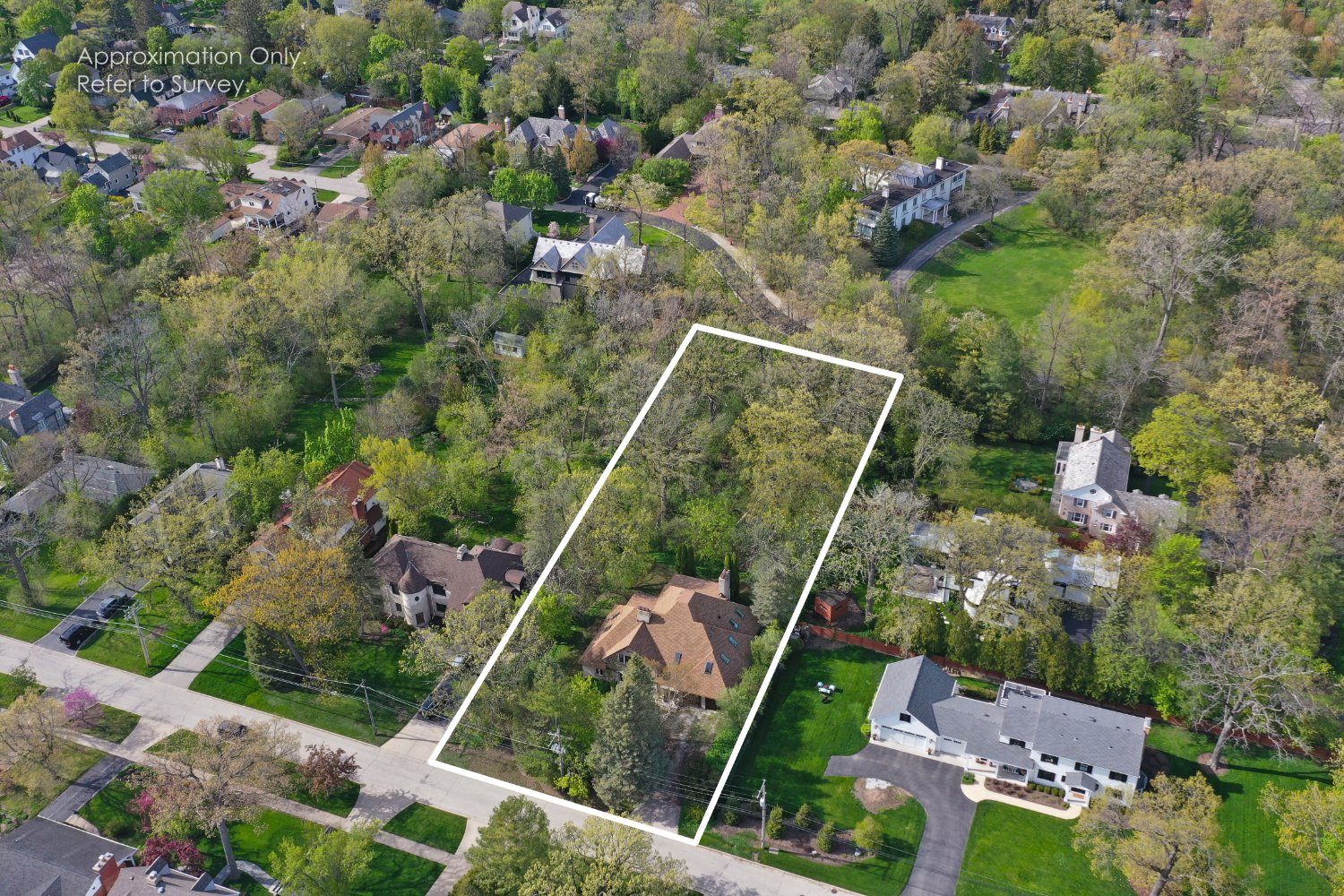 792 Green Briar Lane, Lake Forest IL 60045 eBrochure