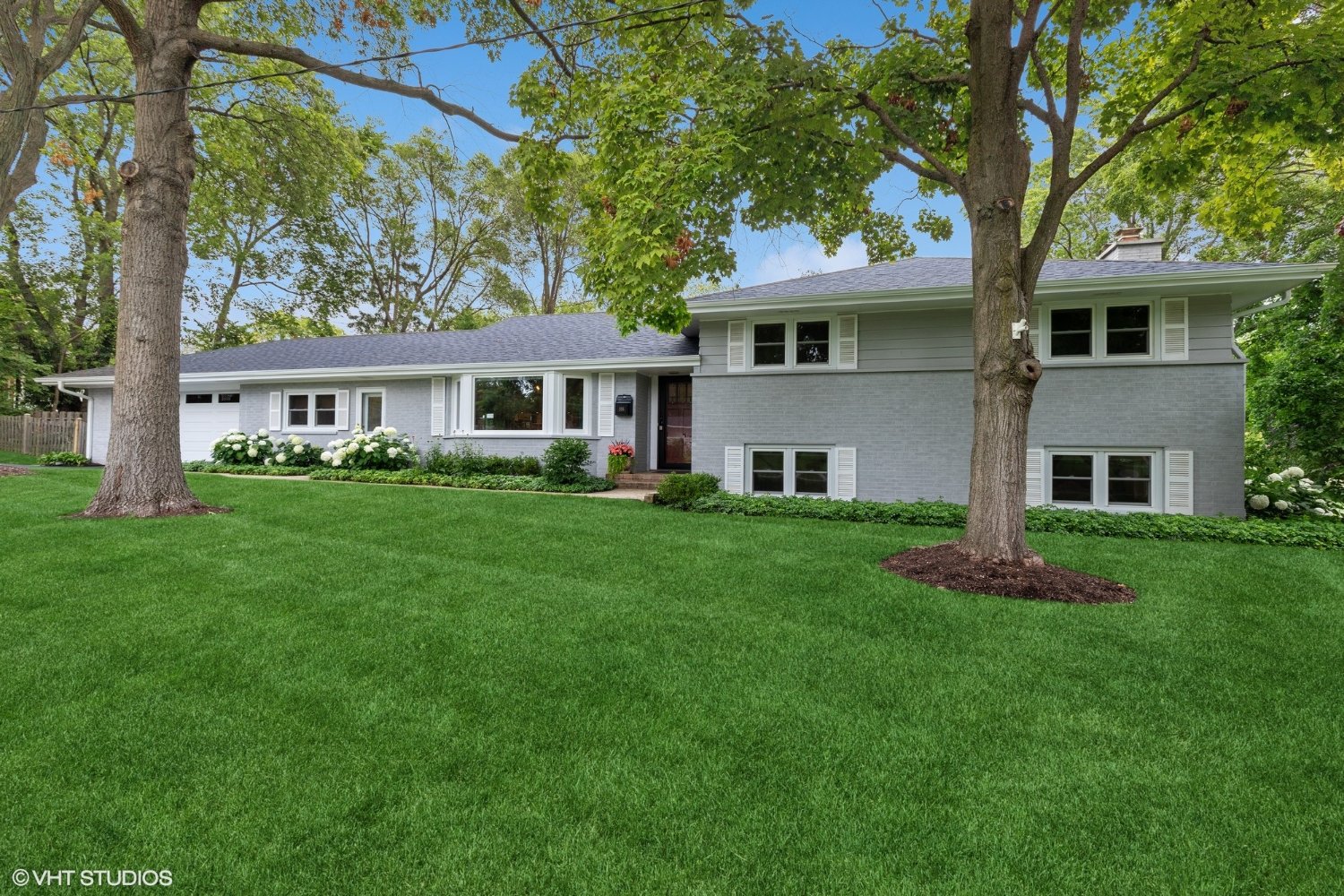 355 Lincoln Avenue