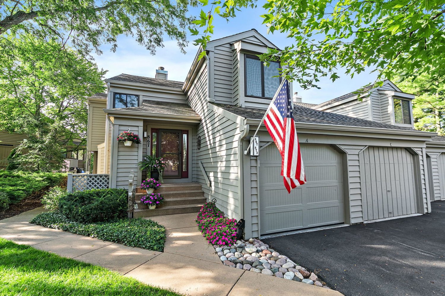 867 Longmeadow Ct Unit 1049